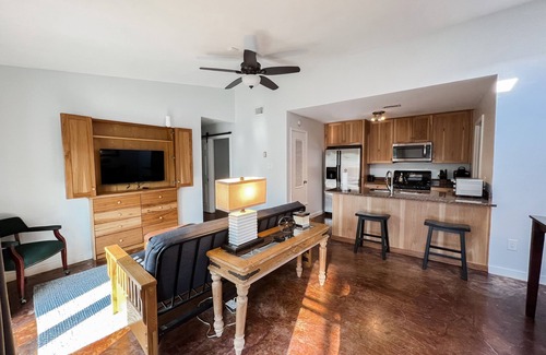 St. Edwards Apartment | Home away from home triplex two bedroom with office
