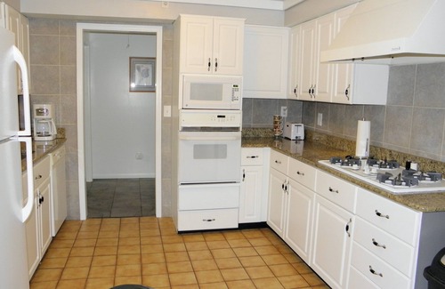 Ann Arbor House | Home Away From Home!