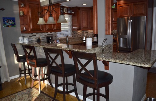 Clearwater House | Home away from Home! Close to Beaches and Shops.