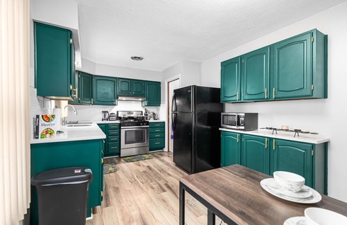 Roseville House | Home Away from Home