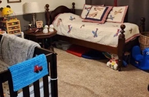 Ellinwood House | Home Away From Home