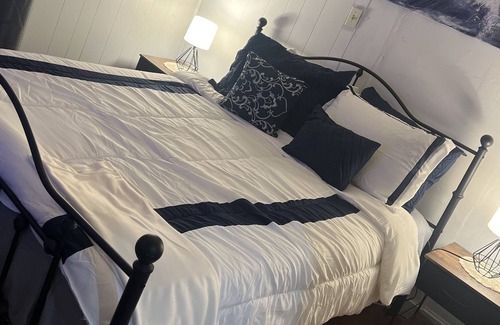 Waterbury Apartment | Home away from Home
