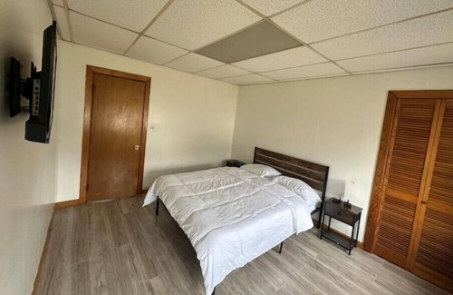 Waterbury Apartment | Home away from home