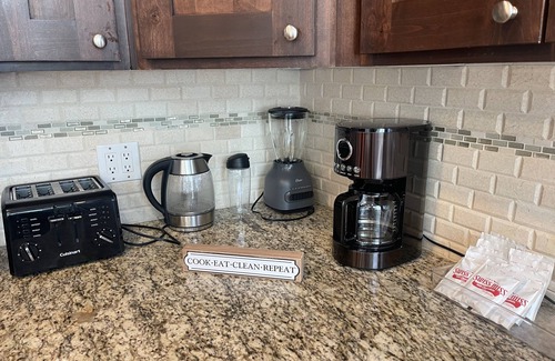 West Jordan House | Home Away From Home/Has Everything you NEED/Spacious and Clean/Friendly Host