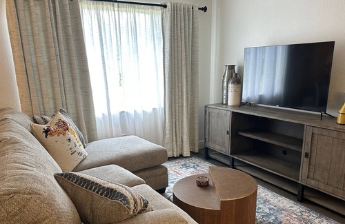Dade City House | Home Away from Home, With a Pool!