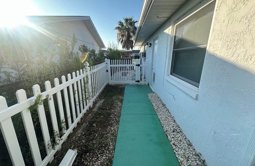 Sun City Center Unit 32 House | Home away from home