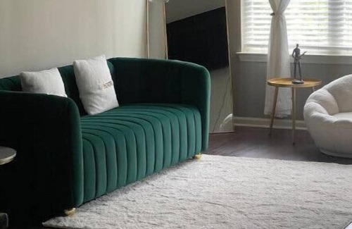 Overland Park Apartment | Home Away...