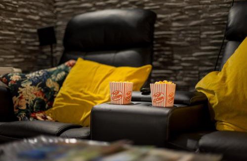 Niederzwehren Apartment | Home Cinema Kassel
