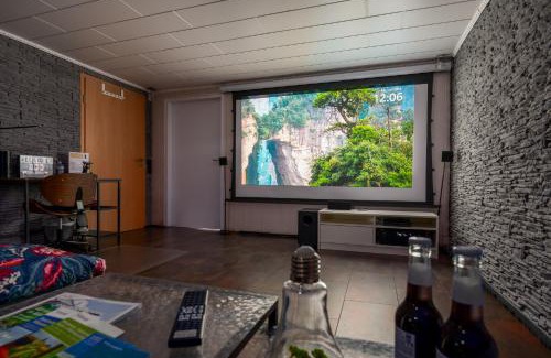 Niederzwehren Apartment | Home Cinema Kassel