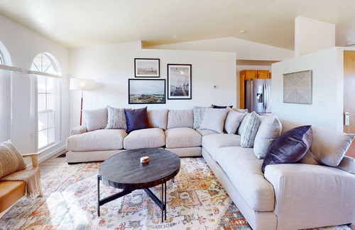 Prescott House | Home close to downtown with mtn views, deck, fenced backyard, fast WiFi, W/D, AC