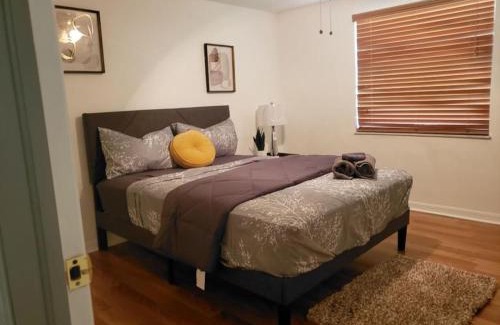 West Lealman House | Home close to Saint Pete Pier quiet Spacious