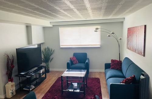 Saskatoon House | Home Extension Suite in Saskatoon; Free parking, High speed Wifi, Netflix