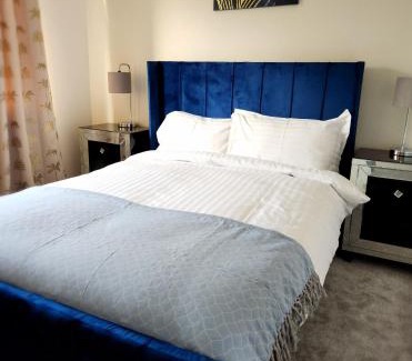 Sheffield House | Home from Home 3 bed,2 bath house with garden&parking near centre&tram stop