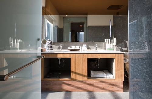 Xinyi Hotel | Home Hotel