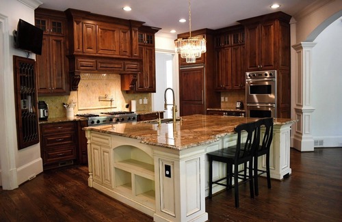 Atlanta House | Home in Atlanta -Heated Pool,Elevator,Movie theater,Gym -15 min from Downtown