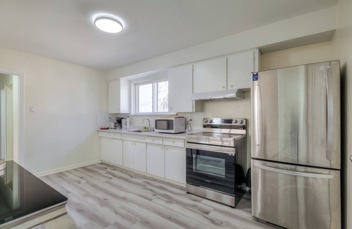 Scarborough House | Home In Bluffers! 5 minutes to the Bluffers Park