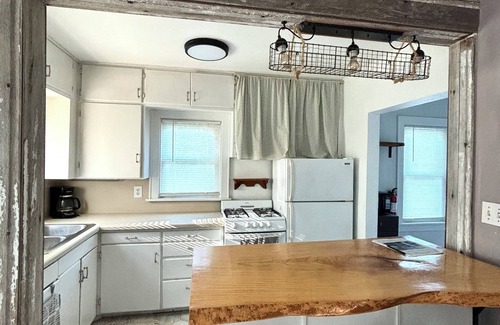 Cedar Falls House | Home in Cedar Falls-updated cottage