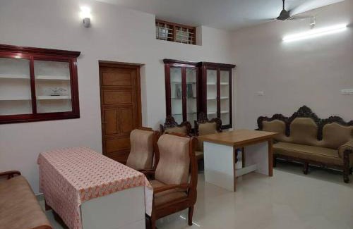 Guruvayur House | Home in Guruvayur-3 Bedroom(1AC)+Living+Kitch