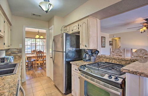Waxahachie House | Home in Historic Waxahachie w/Yard & Patio!