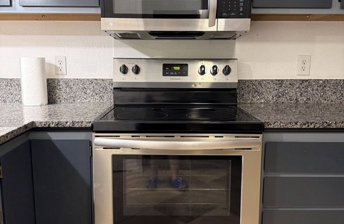 Kingman House | Home in Kingman 5beds with gated parking RV&Boat Parking