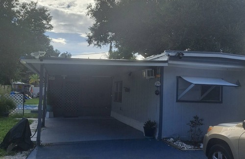 Nokomis House | Home in Nokomis 2 bed room 2 bathroom
