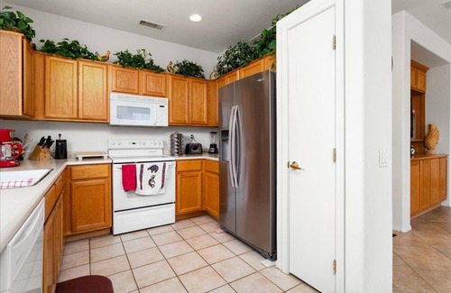 Surprise House | HOME IN THE GRAND! WALKING DISTANCE TO AMENITIES!