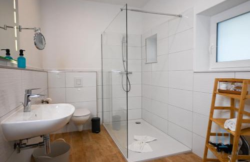 Minden Apartment | Home Inn Apartments - 301