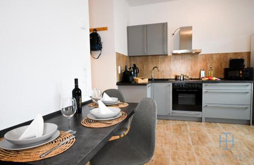 Minden Apartment | Home Inn Apartments - 301
