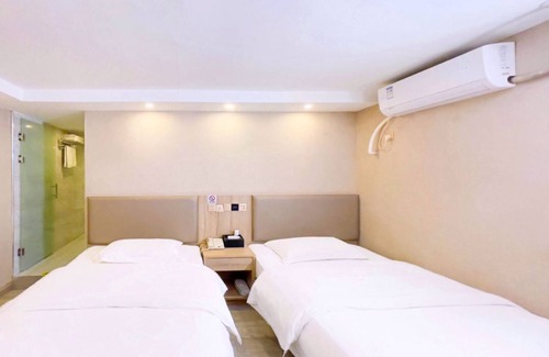Changning Hotel | Home Inn Shanghai Songhong Road Metro