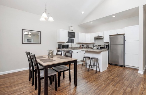 Arena District House | Home Near Riverwalk, Frost Bank Center, w/King Bed