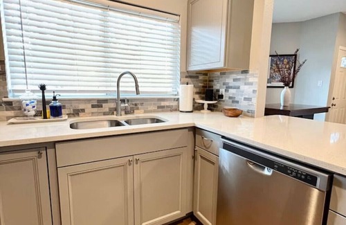 Babcock North House | Home near Six Flags/Medical Center/Cantera