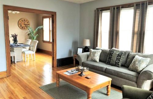 Omaha House | Home near Zoo/College World Series/Downtown