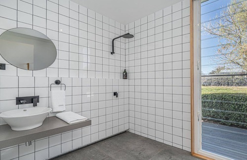 Armidale House | Home on Rusden, TOP NOTCH