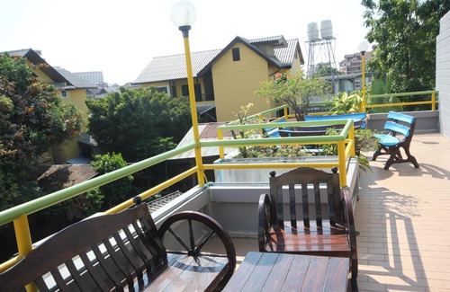 Thapae Hotel | Home Place Hotel