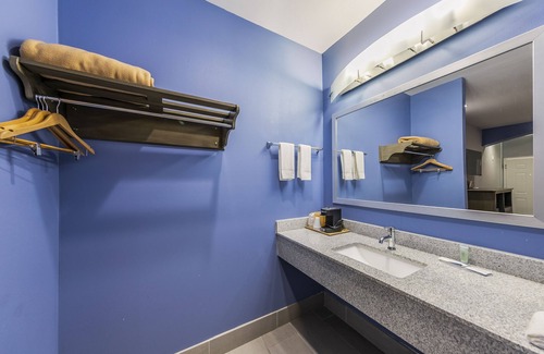 Houston Hotel | Home Place Inn Spring I-45 North & 1960
