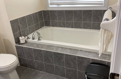 Brampton House | Home Stay Canada
