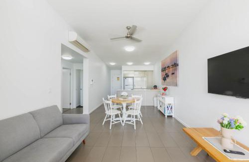 Townsville Apartment | Home To Holiday at Holborn Apartments