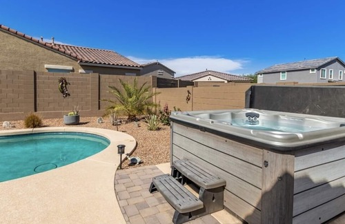 Buckeye House | Home w/Private Pool & Hot tub, 20 minutes from Cardinals Stadium
