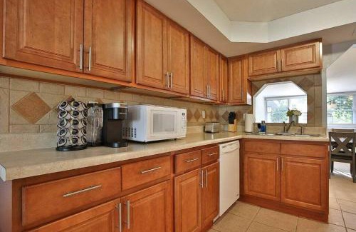 Southgate House | Home With Fenced Yard, Hot tub, Grill and 3 King Beds!