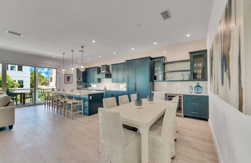 Sarasota House | Home with Waterslide, Heated Pool, Spa, Rooftop, Steps to Beach - Sea The Light
