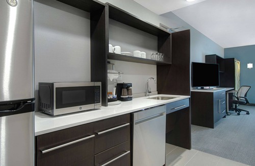 East Paris Hotel | Home2 Suites By Hilton Grand Rapids Airport