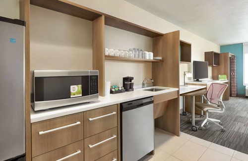 Bismarck Hotel | Home2 Suites by Hilton Bismarck