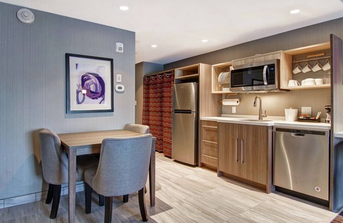 Southwest Edmonton Hotel | Home2 Suites by Hilton Edmonton South
