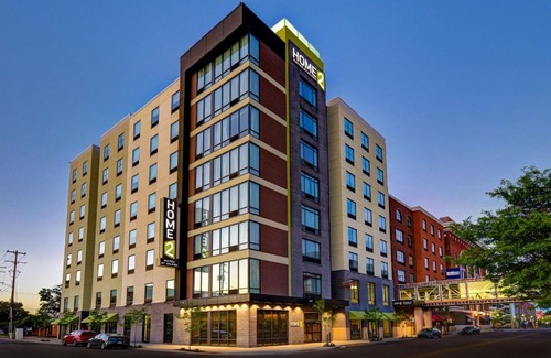 Central Business District Hotel | Home2 Suites By Hilton Kalamazoo Downtown, Mi