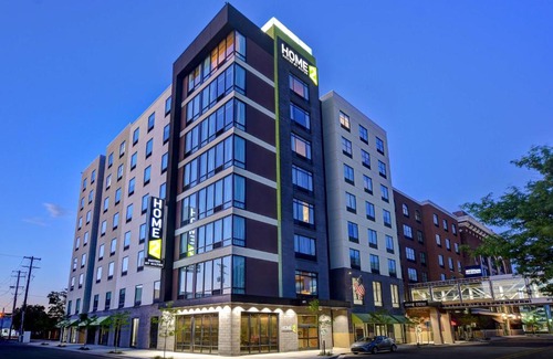 Central Business District Hotel | Home2 Suites By Hilton Kalamazoo Downtown, Mi