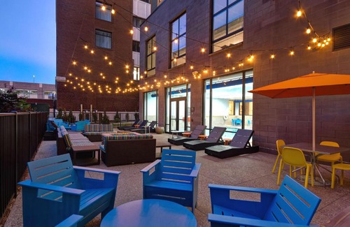 Central Business District Hotel | Home2 Suites By Hilton Kalamazoo Downtown, Mi