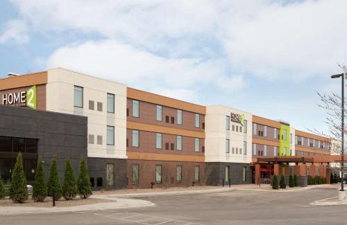 Milwaukee Hotel | Home2 Suites by Hilton Milwaukee Airport