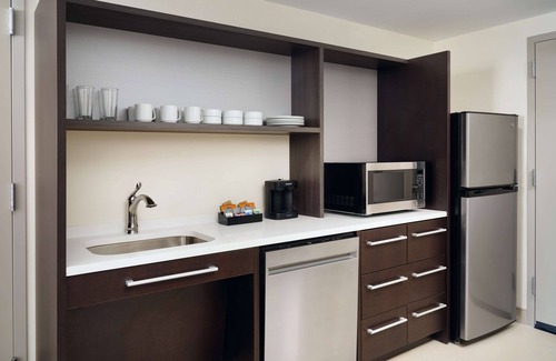 Richmond Hotel | Home2 Suites By Hilton Richmond Glenside