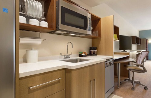 Ballenger Creek Hotel | Home2 Suites by Hilton Frederick