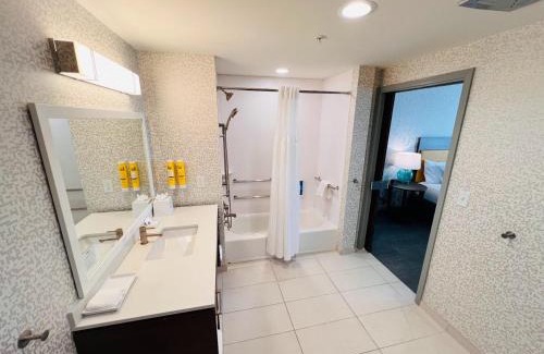 Southeast Pensacola Hotel | Home2 Suites By Hilton Pensacola Airport Medical Center